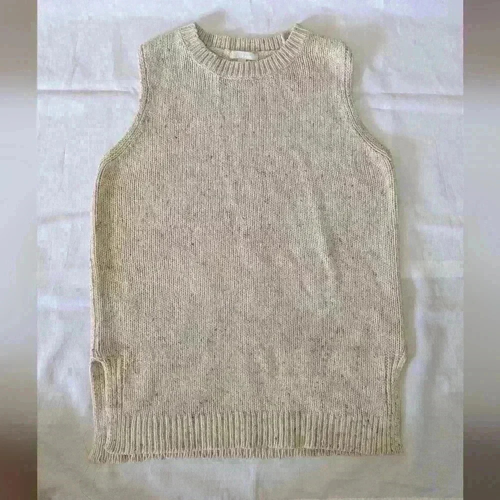 Cable Knit Stone Color Pull Over Vest Crew Neck Abound Size Medium